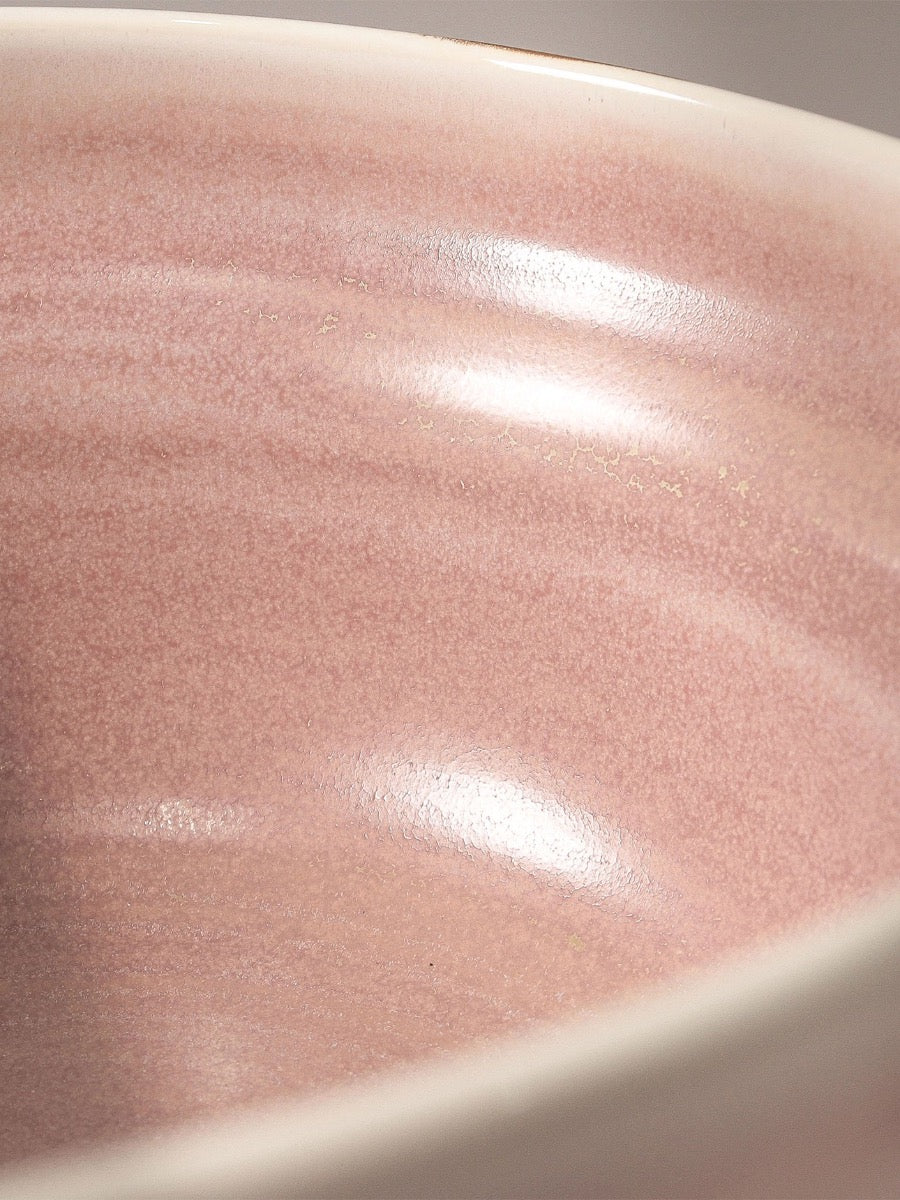 Grand saladier en argile rose